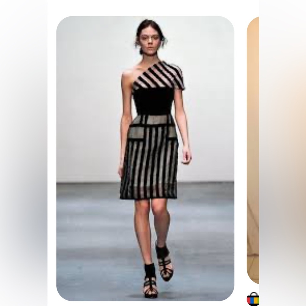 Christopher Kane Black and Cream One-Shoulder Dress 8UK (4 us